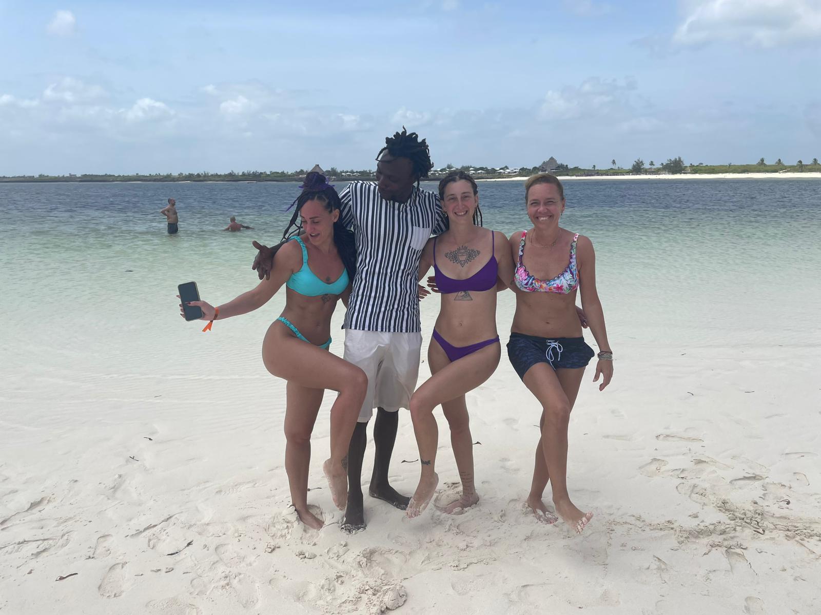 Guida turistica italiana a Watamu per escursione Sardegna 2 e Rovine di Gede. 